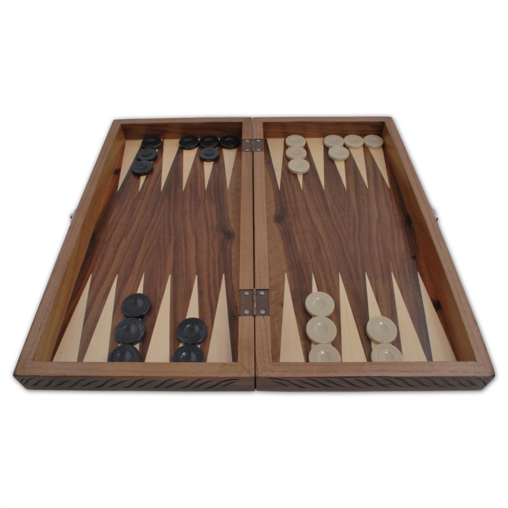 TABLE SCULPTATE NUC MASIV